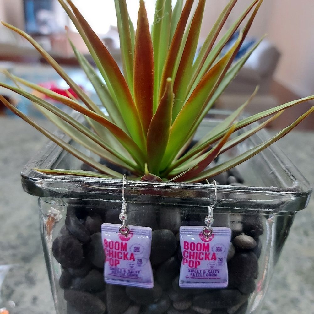 Assorted chip earrings Lays, Doritos, Ruffles - Picture 14 of 16